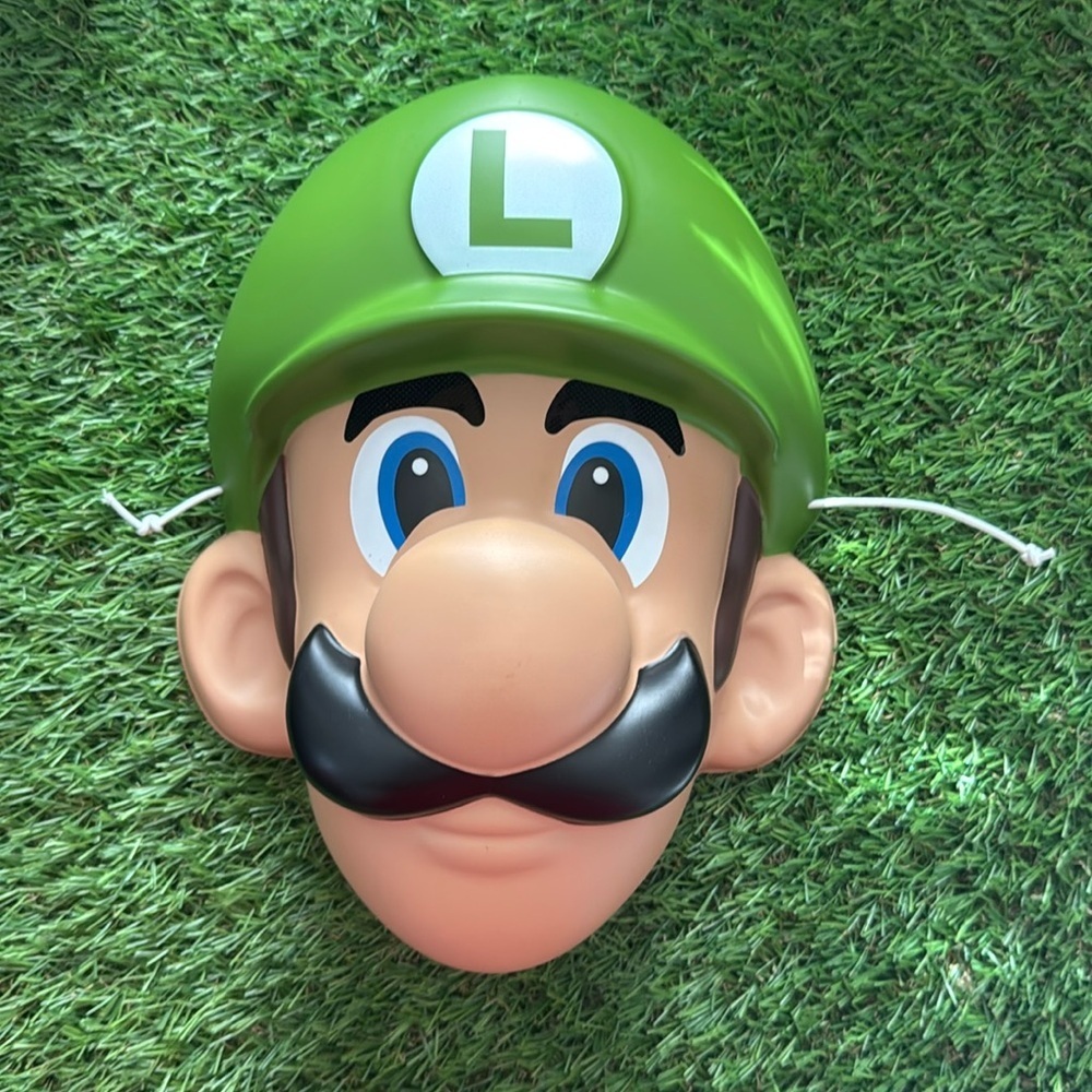 Super Mario - Luigi Face Mask